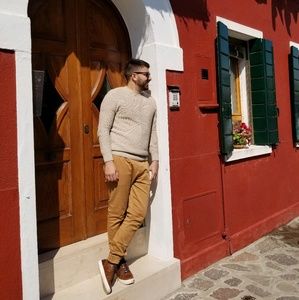 Meet your Posher, Driss